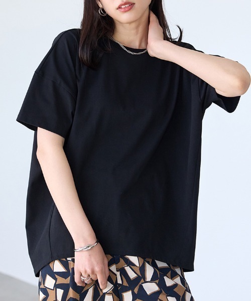 BELLUNA(ベルーナ)の「【接触冷感 汗ジミ防止】360°サマ見えコクーンTシャツ(Tシャツ/カットソー・レディース・ライム/オフホワイト/ブラック/ロイヤルブルー/モカ・LARGE/MEDIUM/X-LARGE)」の1枚目の写真