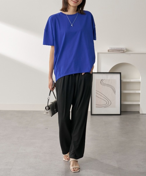 BELLUNA(ベルーナ)の「【接触冷感 汗ジミ防止】360°サマ見えコクーンTシャツ(Tシャツ/カットソー・レディース・ライム/オフホワイト/ブラック/ロイヤルブルー/モカ・LARGE/MEDIUM/X-LARGE)」の6枚目の写真