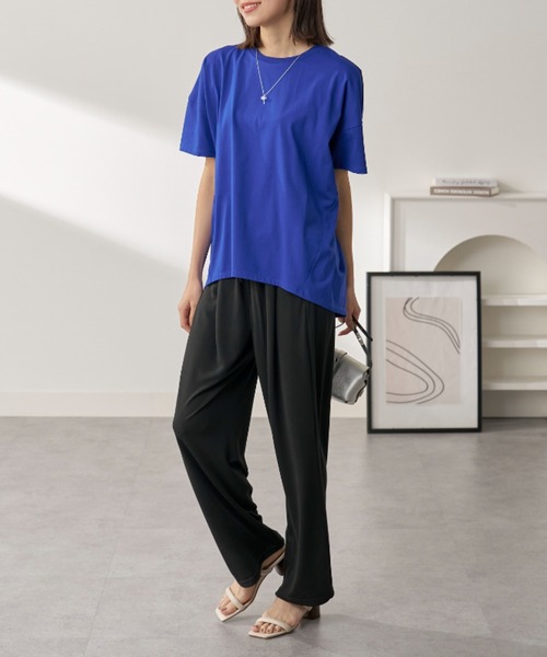 BELLUNA(ベルーナ)の「【接触冷感 汗ジミ防止】360°サマ見えコクーンTシャツ(Tシャツ/カットソー・レディース・ライム/オフホワイト/ブラック/ロイヤルブルー/モカ・LARGE/MEDIUM/X-LARGE)」の9枚目の写真