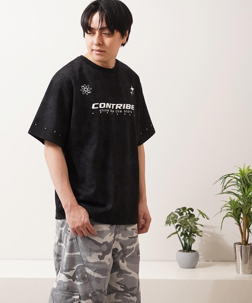 1111clothing(ワンフォークロージング)の「スタッズ ゲームデザイン Tee / Studs Game Design T-Shirt(Tシャツ/カットソー・メンズ・ブラック/ワイン・M/L)」の7枚目の写真