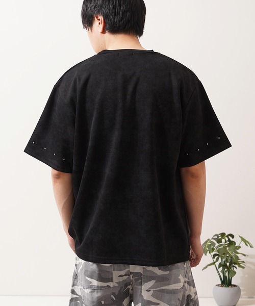 1111clothing(ワンフォークロージング)の「スタッズ ゲームデザイン Tee / Studs Game Design T-Shirt(Tシャツ/カットソー・メンズ・ブラック/ワイン・M/L)」の8枚目の写真