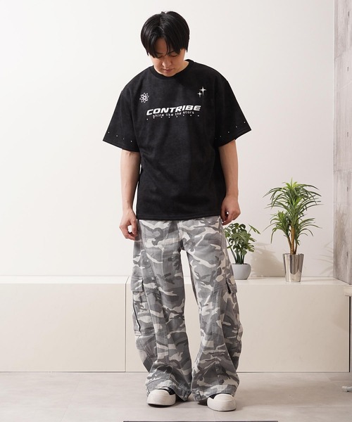 1111clothing(ワンフォークロージング)の「スタッズ ゲームデザイン Tee / Studs Game Design T-Shirt(Tシャツ/カットソー・メンズ・ブラック/ワイン・M/L)」の9枚目の写真