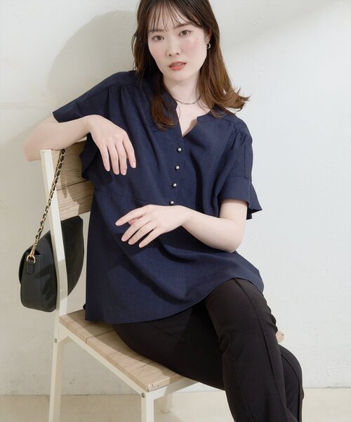 natural couture(ナチュラルクチュール)の「【sherbet line】接触冷感UV袖フリルペプラムブラウス(シャツ/ブラウス・レディース・サックスブルー/ピンク/ネイビー/ベージュ/オフホワイト・FREE)」の17枚目の写真