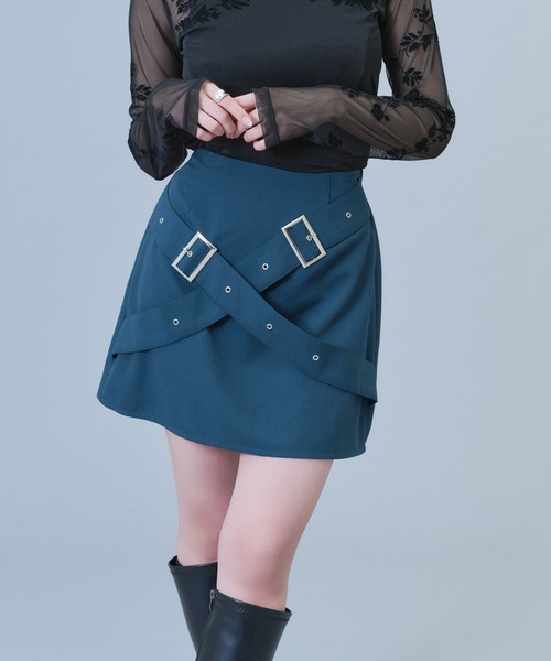 Ellno de Mavie（エルノデメヴィ）の「ダブルベルトミニスカパン