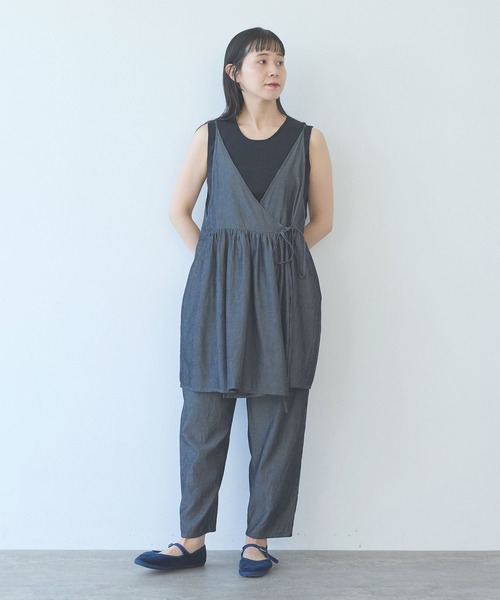 yuni(ユニ )の「R/C soft denim cachecoeur bistier blouse(シャツ/ブラウス・レディース・ネイビー・FREE)」の8枚目の写真