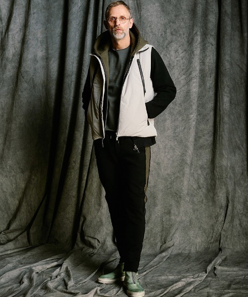 wjk(ダヴルジェイケイ)の「mcg3810- solid zip vest ジップベスト(2602 ny59j)(ベスト・メンズ・グレー/スミクロ・S/M/L/XL)」の5枚目の写真