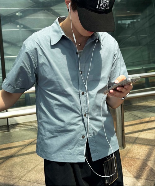 EPNK(イーピーエヌケー)の「Formed cropped shirt / フォームクロップドシャツ(シャツ/ブラウス・メンズ・チャコールグレー/ブルー・SMALL/MEDIUM/LARGE)」の2枚目の写真