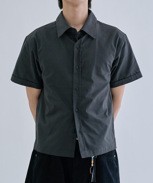 EPNK(イーピーエヌケー)の「Formed cropped shirt / フォームクロップドシャツ(シャツ/ブラウス・メンズ・チャコールグレー/ブルー・SMALL/MEDIUM/LARGE)」の10枚目の写真