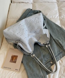 LADY LIKE（レディライク）の「【4色展開】星柄プリントチャーム付き A4対応ショルダーバッグ（ショルダーバッグ）」