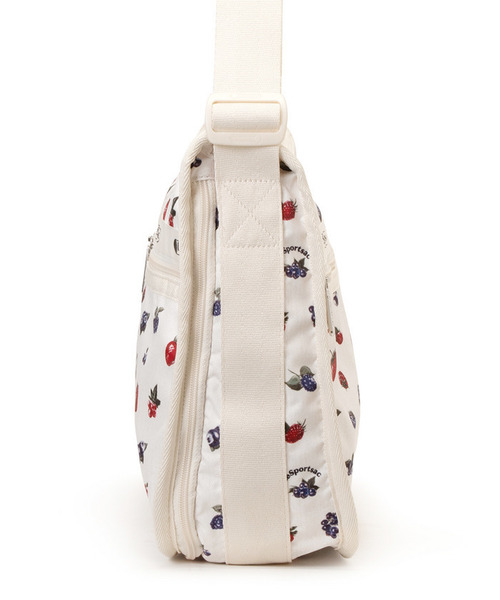 LeSportsac(レスポートサック)の「DELUXE EVERYDAY BAG ベリーメロウ(ショルダーバッグ・レディース・ホワイト・FREE)」の2枚目の写真