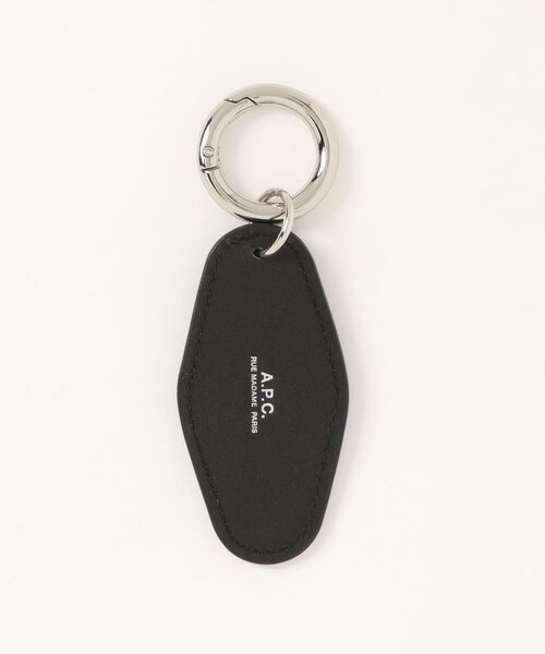 A.P.C.（アーペーセー）の「PORTE-CLEFS DIAMANT（キーホルダー・メンズ・ブラック・ONESIZE）」の2枚目の写真
