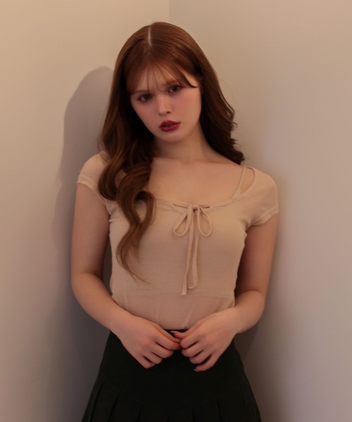M DOLLY(エムドリー)の「Ribbon maisie french sleeve tops / リボンメイジーフレンチスリーブトップス(Tシャツ/カットソー・レディース・ホワイト/ピンクベージュ/ブラック・FREE)」の3枚目の写真