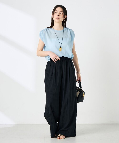 NOLLEY’S(ノーリーズ)の「ウォッシャブルシアードライコットンショルダーギャザープルオーバー(Tシャツ/カットソー・レディース・ブラック/ホワイト/サックスブルー・FREE)」の17枚目の写真