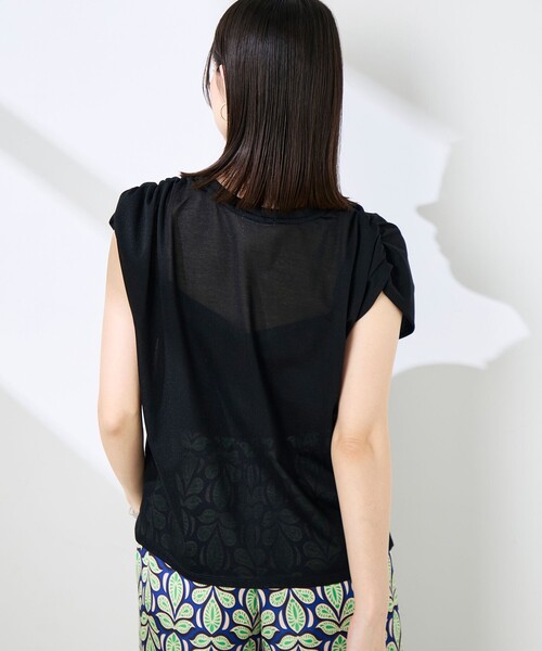 NOLLEY’S(ノーリーズ)の「ウォッシャブルシアードライコットンショルダーギャザープルオーバー(Tシャツ/カットソー・レディース・ブラック/ホワイト/サックスブルー・FREE)」の13枚目の写真
