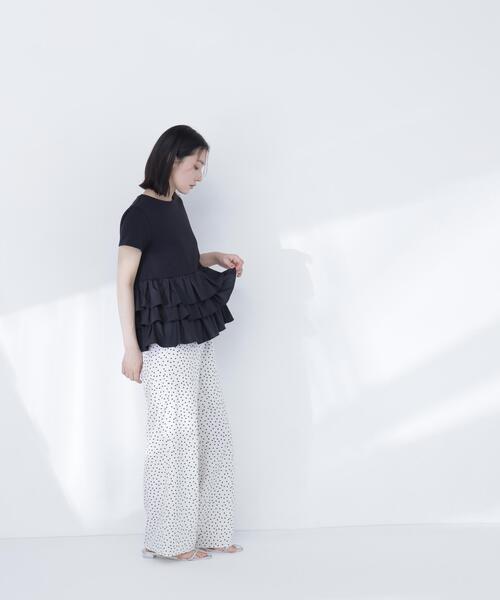 NATURAL BEAUTY BASIC(ナチュラルビューティーベーシック)の「【山本里菜さんコラボ】ドッキングペプラムカットソー(Tシャツ/カットソー・レディース・ブラック/オフホワイト・フリ-)」の13枚目の写真