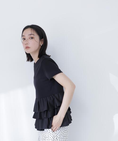 NATURAL BEAUTY BASIC(ナチュラルビューティーベーシック)の「【山本里菜さんコラボ】ドッキングペプラムカットソー(Tシャツ/カットソー・レディース・ブラック/オフホワイト・フリ-)」の16枚目の写真