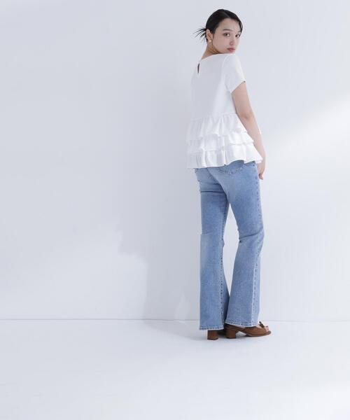 NATURAL BEAUTY BASIC(ナチュラルビューティーベーシック)の「【山本里菜さんコラボ】ドッキングペプラムカットソー(Tシャツ/カットソー・レディース・ブラック/オフホワイト・フリ-)」の11枚目の写真