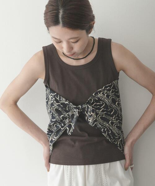URBAN RESEARCH Sonny Label(アーバンリサーチサニーレーベル)の「大判ニュアンスプリントスカーフ(バンダナ/スカーフ・レディース・ブラック/カーキ/ブラウン・FREE)」の7枚目の写真