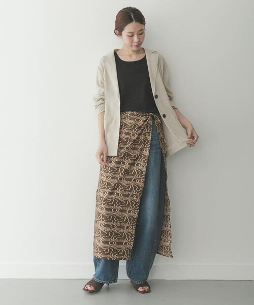 URBAN RESEARCH Sonny Label(アーバンリサーチサニーレーベル)の「大判ニュアンスプリントスカーフ(バンダナ/スカーフ・レディース・ブラック/カーキ/ブラウン・FREE)」の19枚目の写真