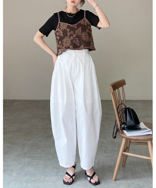She's Closet(シーズクローゼット)の「半袖 メロウフリル ボートネックトップス 配色バイカラー tシャツ(Tシャツ/カットソー・レディース・ブラック/ホワイト・FREE)」の21枚目の写真