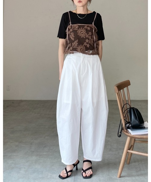 She's Closet(シーズクローゼット)の「半袖 メロウフリル ボートネックトップス 配色バイカラー tシャツ(Tシャツ/カットソー・レディース・ブラック/ホワイト・FREE)」の22枚目の写真