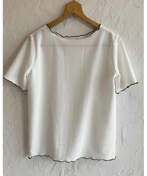 She's Closet(シーズクローゼット)の「半袖 メロウフリル ボートネックトップス 配色バイカラー tシャツ(Tシャツ/カットソー・レディース・ブラック/ホワイト・FREE)」の3枚目の写真