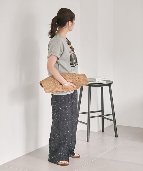 JOURNAL STANDARD（ジャーナルスタンダード）の「《追加2》汗ジミ防止天竺プリントT（Tシャツ/カットソー・レディース・ブラウン/ホワイト/チャコールグレー・FREE）」の8枚目の写真