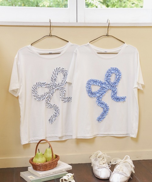 MELSOI.（メルソイ）の「エンブロイダリーリボンTシャツ（Tシャツ/カットソー・レディース・ネイビー/ブルー・FREE）」の12枚目の写真