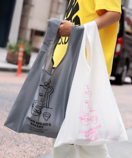 BAGGU(バグー)の「HONGAMA × BAGGU / LOGAN BREAD'S BAKERY ECO BAG(エコバッグ/サブバッグ・レディース・チャコールグレー/ホワイト・ONE SIZE)」の8枚目の写真