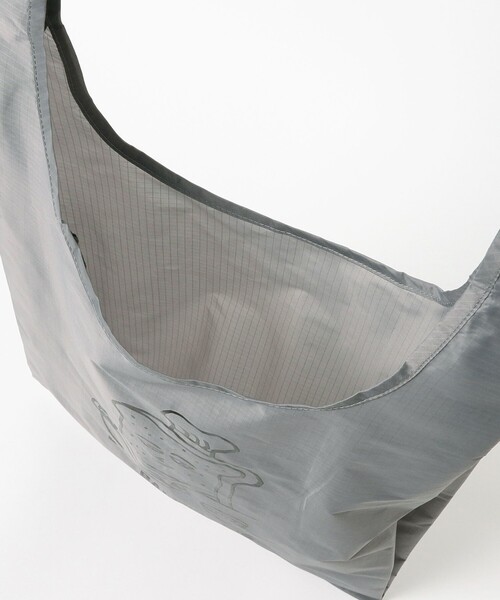 BAGGU(バグー)の「HONGAMA × BAGGU / LOGAN BREAD'S BAKERY ECO BAG(エコバッグ/サブバッグ・レディース・チャコールグレー/ホワイト・ONE SIZE)」の4枚目の写真