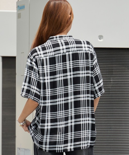 DAN RIVER（ダンリバー ）の「DAN RIVER/ダンリバー RAYON CHECK SS SHIRT チェックシャツ オンブレチェック 半袖 オーバーサイズ メンズ レディース ユニセックス 秋 秋服 2026年秋冬（シャツ/ブラウス・メンズ・ブラウン/ホワイト×ブラック/ブラック・M/S/L）」の5枚目の写真
