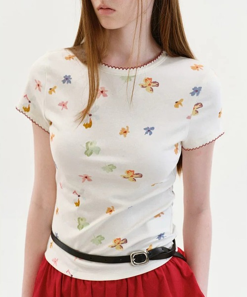 Fano Studios(ファノ ストゥディオズ)の「フラワープリント 配色トリム トップス FX26S423【Fano Studios】【2026SS】(Tシャツ/カットソー・レディース・ホワイト・M/L/S)」の9枚目の写真