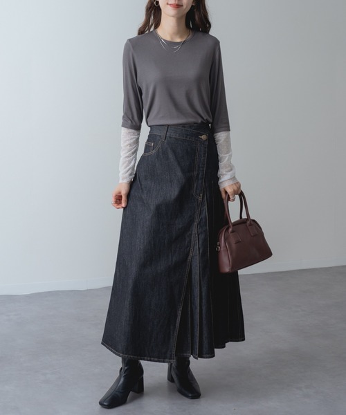 refinedworks(リファインドワークス)の「【refinedworks】アシンメトリーラップ デニム プリーツ 切替 フレア スカート!(デニムスカート・レディース・ネイビー/ブラック・FREE)」の4枚目の写真