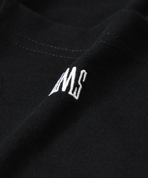 BEAMS(ビームス)の「BMSロゴ ロングスリーブ Tシャツ(Tシャツ/カットソー・メンズ・ネイビー/ホワイト/ブラック・MEDIUM/SMALL/X-LARGE/LARGE/XX-LARGE)」の12枚目の写真