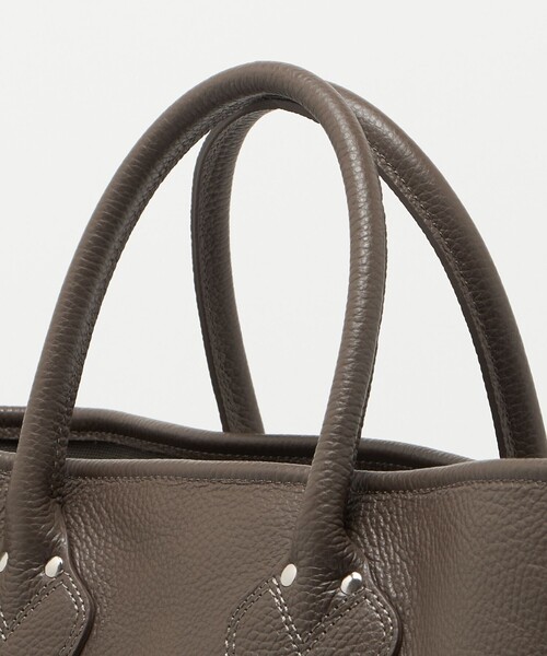 UNITED ARROWS（ユナイテッドアローズ）の「レザー トートバッグ L（トートバッグ・メンズ・グレー系・FREE）」の5枚目の写真