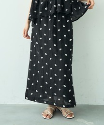 mil（ミル）の「花柄刺繍 ナロースカート / セットアップ対応【588114】（スカート）」