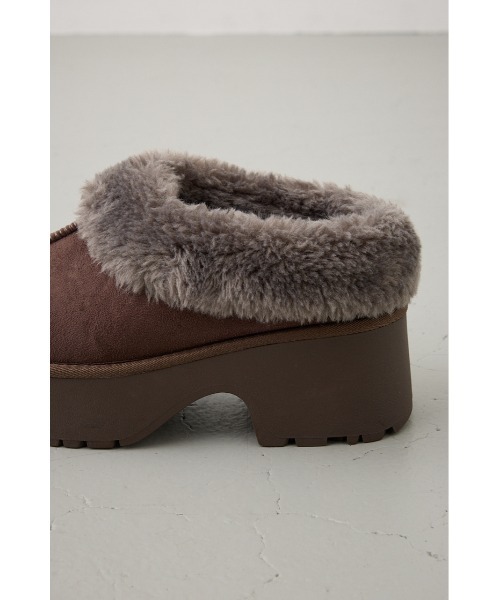 AZUL by moussy(アズールバイマウジー)の「厚底ムートンヒールデザインスリッポン ボア 靴 シューズ(ブーツ・レディース・ブラウン/ブラック/ベージュ・LL/LARGE/SMALL/MEDIUM)」の16枚目の写真