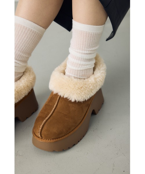AZUL by moussy(アズールバイマウジー)の「厚底ムートンヒールデザインスリッポン ボア 靴 シューズ(ブーツ・レディース・ブラウン/ブラック/ベージュ・LL/LARGE/SMALL/MEDIUM)」の19枚目の写真