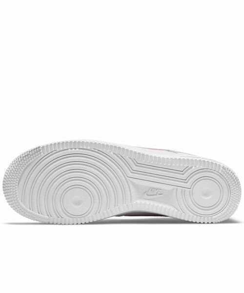 NIKE(ナイキ)の「ナイキ エア フォース 1 '07 エッセンシャル ウィメンズシューズ / Nike Air Force 1 '07 Essential Women's Shoes CZ0270-103 White(スニーカー・レディース・ホワイト・24.5/24/23.5/23/26/25.5/25/22.5/22)」の2枚目の写真