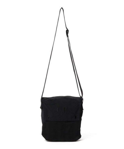C.P. COMPANY(シーピーカンパニー)の「C.P. Company / Herringbone Mixed Shoulder Bag(ショルダーバッグ・メンズ・ブラック・ONE SIZE)」の1枚目の写真