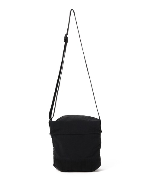 C.P. COMPANY(シーピーカンパニー)の「C.P. Company / Herringbone Mixed Shoulder Bag(ショルダーバッグ・メンズ・ブラック・ONE SIZE)」の3枚目の写真