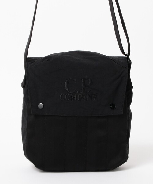 C.P. COMPANY(シーピーカンパニー)の「C.P. Company / Herringbone Mixed Shoulder Bag(ショルダーバッグ・メンズ・ブラック・ONE SIZE)」の4枚目の写真