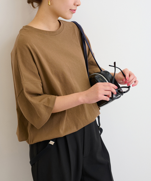 JOURNAL STANDARD relume(ジャーナルスタンダード レリューム)の「《追加4》ギャザーヘムショートスリーブTシャツ(Tシャツ/カットソー・レディース・ベージュ/ライトグレー/ホワイト/ブラック・FREE)」の4枚目の写真