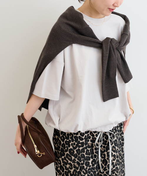 JOURNAL STANDARD relume(ジャーナルスタンダード レリューム)の「《追加4》ギャザーヘムショートスリーブTシャツ(Tシャツ/カットソー・レディース・ベージュ/ライトグレー/ホワイト/ブラック・FREE)」の19枚目の写真