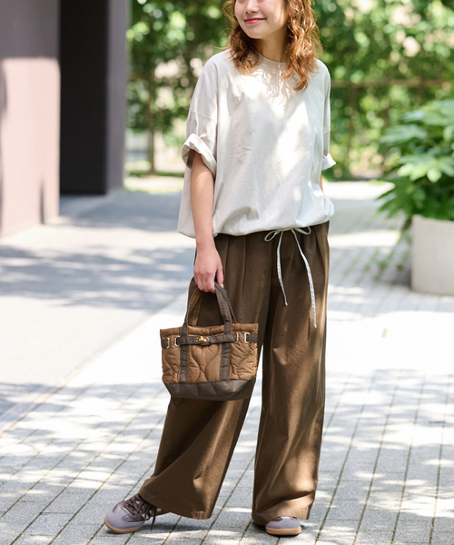 JOURNAL STANDARD relume(ジャーナルスタンダード レリューム)の「《追加4》ギャザーヘムショートスリーブTシャツ(Tシャツ/カットソー・レディース・ベージュ/ライトグレー/ホワイト/ブラック・FREE)」の21枚目の写真