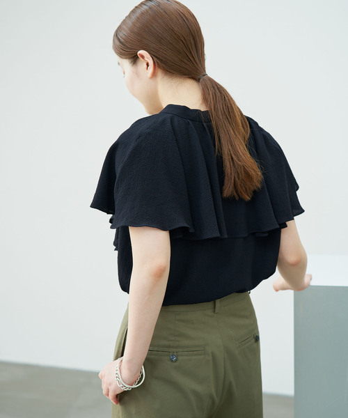 IENA(イエナ)の「ケープフリルブラウス(シャツ/ブラウス・レディース・アイボリー/ネイビー・FREE)」の20枚目の写真
