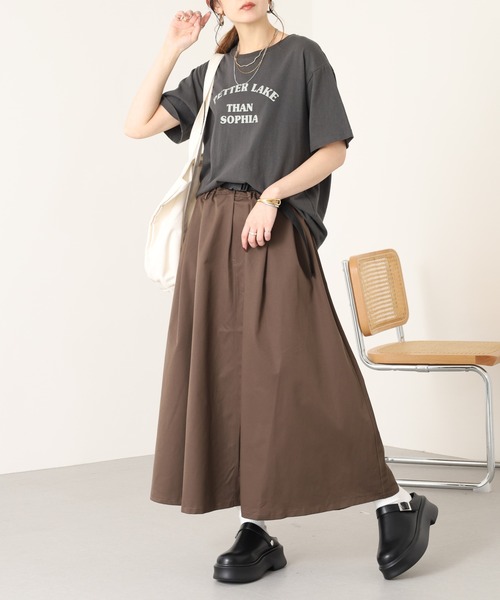 laulea(ラウレア)の「laulea クライミングベルト付フレアースカート(スカート・レディース・ブラウン/カーキ/モカ/ブラック・M)」の22枚目の写真