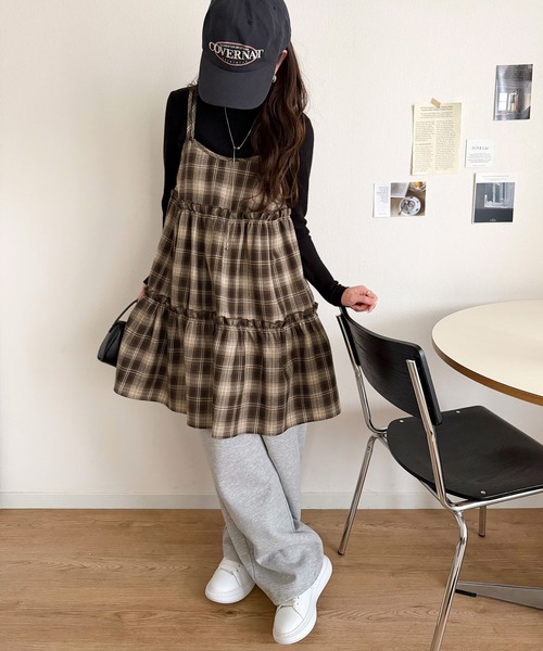 mily bilet（ミウィビレット）の「【mily bilet】重ねるだけで旬の甘めスタイルに。切替ティアードキャミチュニック（キャミソール・レディース・ブラウン系1/ブラック/ブラウン系2・MEDIUM/LARGE/X-LARGE/SMALL）」の16枚目の写真