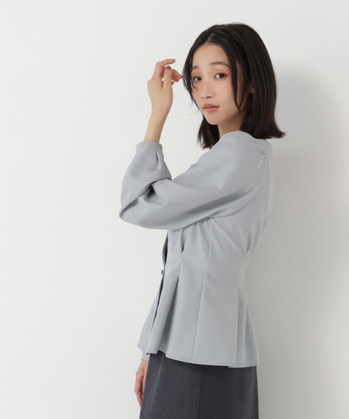 NATURAL BEAUTY BASIC(ナチュラルビューティーベーシック)の「<ちょうど、いい服>きゅっと、メリハリ仕掛けトップス(シャツ/ブラウス・レディース・ライトベージュ/ブラウン/ライトグリーン/ピンク・SMALL/MEDIUM)」の20枚目の写真
