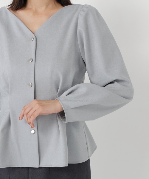 NATURAL BEAUTY BASIC(ナチュラルビューティーベーシック)の「<ちょうど、いい服>きゅっと、メリハリ仕掛けトップス(シャツ/ブラウス・レディース・ライトベージュ/ブラウン/ライトグリーン/ピンク・SMALL/MEDIUM)」の16枚目の写真